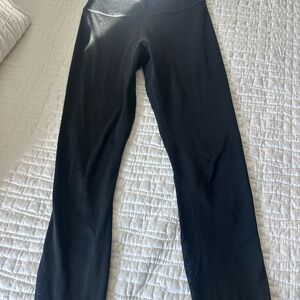 XS Orangetheory Coach Leggings